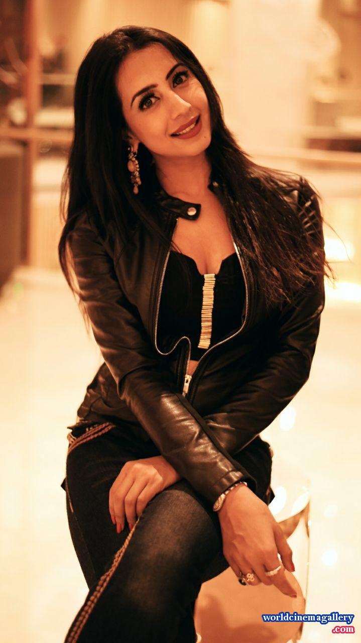 Sanjjana Galrani Hot Stills in RajaSimha movie