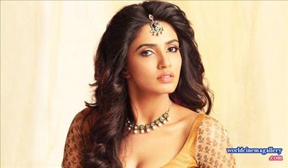 Akshara Gowda Latest Hot Stills