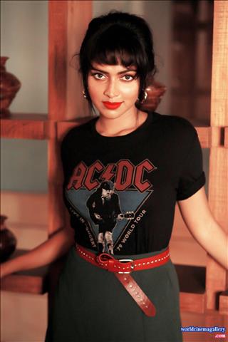 Amala Paul Latest Stills