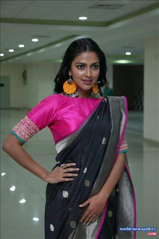 Amala Paul Stills at Baskar Oru Rascal Audio Launch