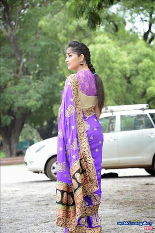 Anchor Anasuya Latest Hot in Blue Saree Stills