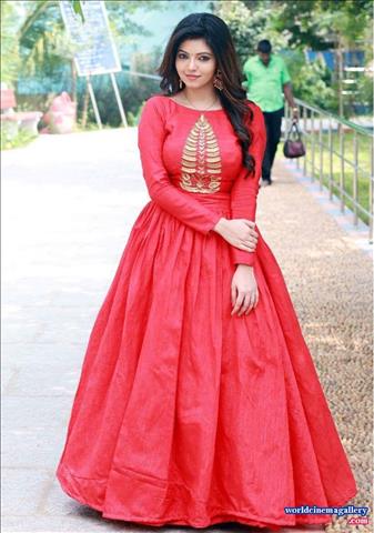 Athulya Ravi Latest Stills at Yemaali Movie Audio Launch