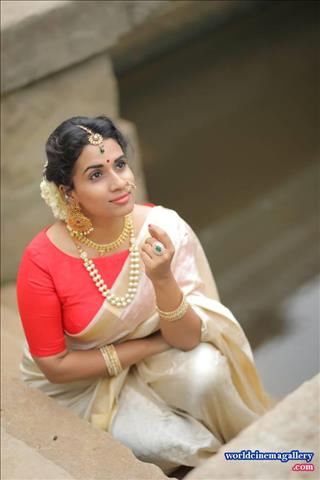 Chetana Uttej Latest Hot Stills