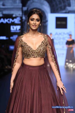 ileana Dcruz Latest Hot Stills