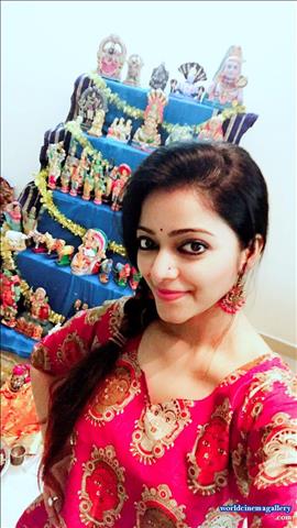 Janani Iyer Latest Photo Stills