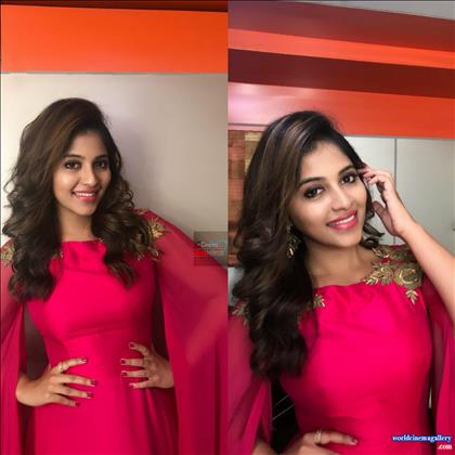 Janani Iyer Latest Photo Stills