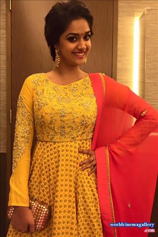 Keerthy Suresh latest Hot stills