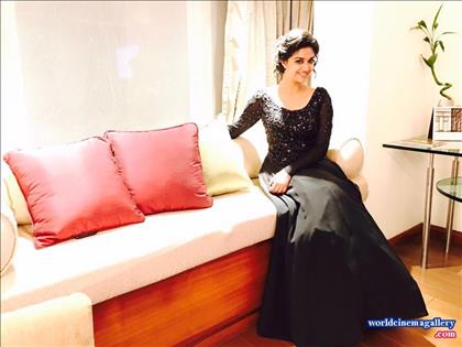 Keerthy Suresh latest Hot stills