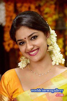 Keerthy Suresh latest Hot stills