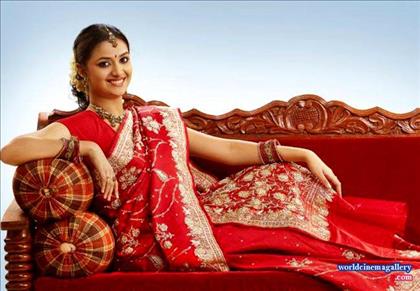 Keerthy Suresh latest Hot stills