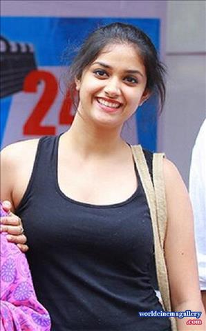 Keerthy Suresh latest Hot stills