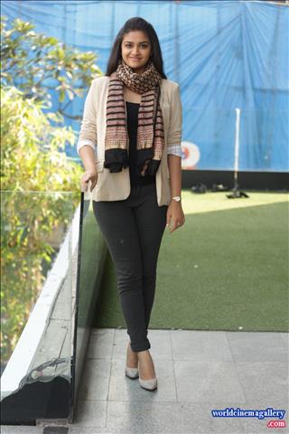 Keerthy Suresh latest Hot stills