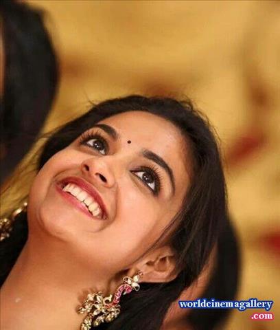 Keerthy Suresh latest Hot stills