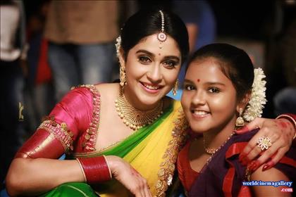 Regina Cassandra latest Stills at Mr Chandramouli movie