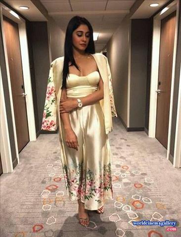 Regina Cassandra latest Stills at Mr Chandramouli movie