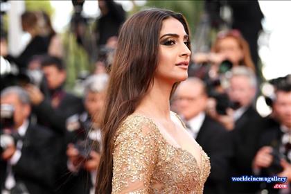 Sonam Kapoor Hot Sexy PhotoShoot Stills