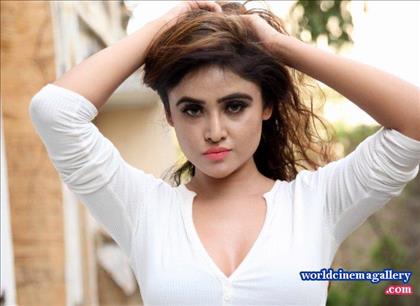 Sony Charishta Hot White Dress at Jhalak Wedding and Lifestyle Show