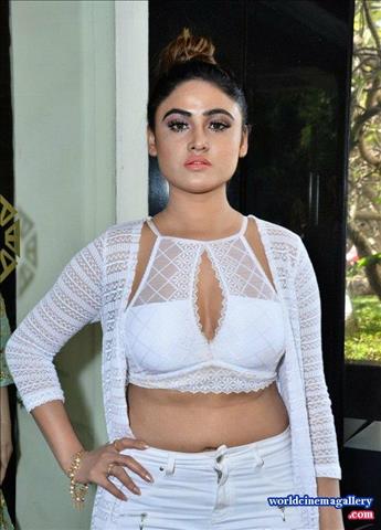 Sony Charishta Hot White Dress at Jhalak Wedding and Lifestyle Show