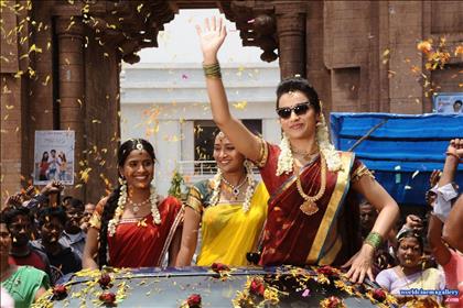 Trisha Hot Red Saree Stills at Nayagi movie