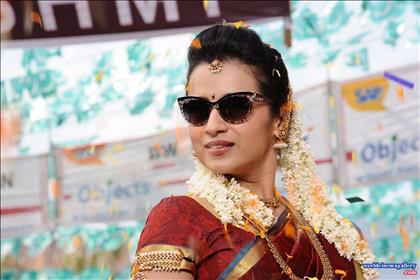 Trisha Hot Red Saree Stills at Nayagi movie