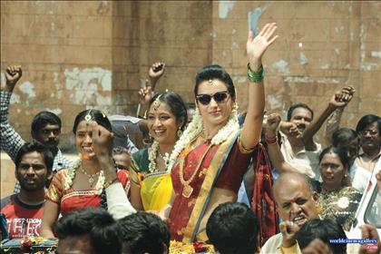 Trisha Hot Red Saree Stills at Nayagi movie