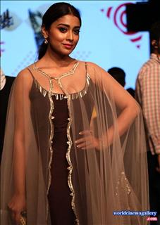 Shriya Saran Latest Stills