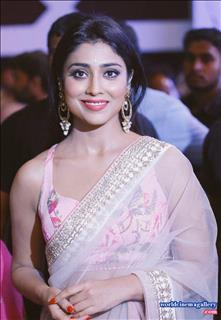 Shriya Saran Latest Stills