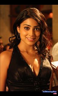 Shriya Saran Latest Stills