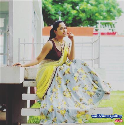 Anchor Anasuya latest hot stills