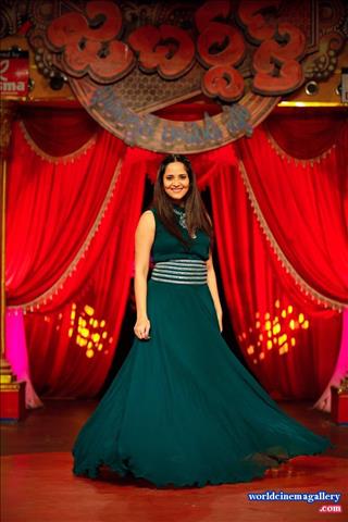 Anchor Anasuya latest photoshoot movie stills
