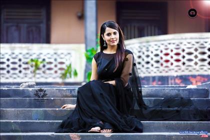 Anchor Anasuya latest stills  - World Cinema Gallery