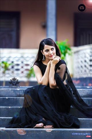 Anchor Anasuya latest stills  - World Cinema Gallery