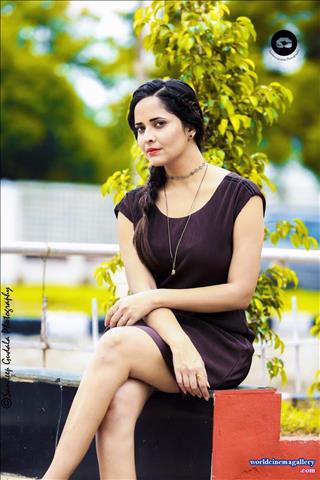 Anchor Anasuya latest stills  - World Cinema Gallery