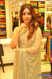 Anu Emmanuel Launches  KLM Shopping Mall 