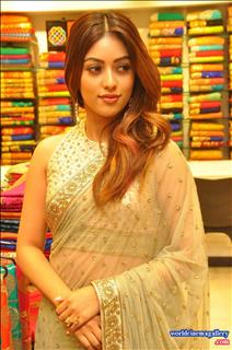 Anu Emmanuel Launches  KLM Shopping Mall 