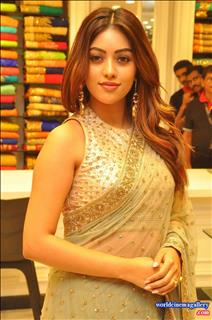 Anu Emmanuel Launches  KLM Shopping Mall 