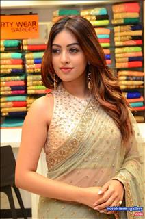 Anu Emmanuel Launches  KLM Shopping Mall 