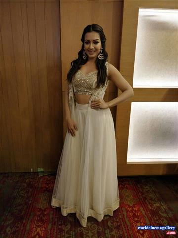 Catherine Tresa from goutham nanda stills