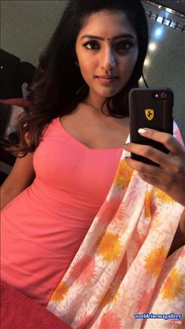Eesha Rebba cute latest collections