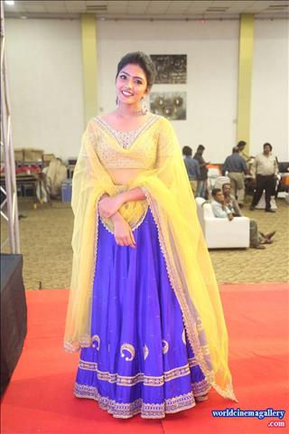 Eesha Rebba cute latest collections