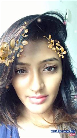 Eesha Rebba cute latest collections