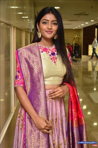 Eesha Rebba latest saree stills