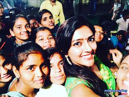 Eesha Rebba latest saree stills