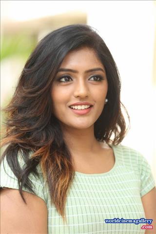 Eesha Rebba latest stills from Darsakudu