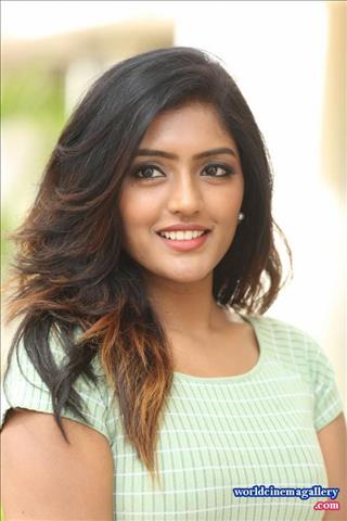 Eesha Rebba latest stills from Darsakudu