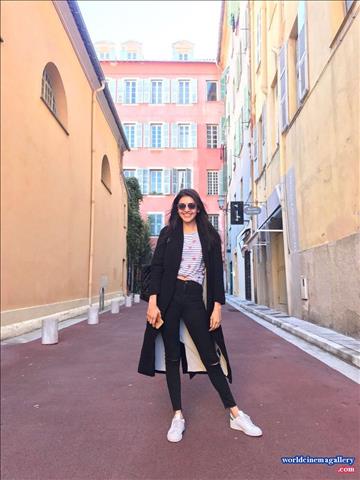 Kajal Aggarwal latest shooting spot  stills from Paris Paris
