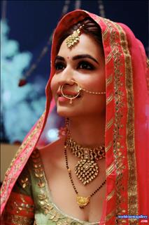 Kriti Kharbanda Cute Stills