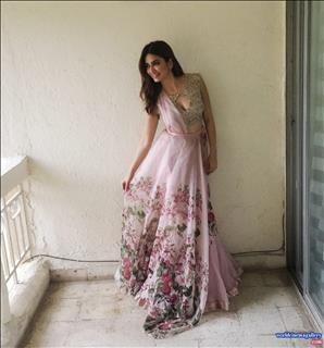 Kriti Kharbanda Cute Stills