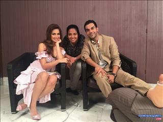 Kriti Kharbanda stills from Shaadi Mein Zaroor Aana 