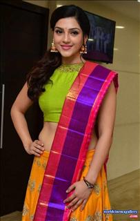 Mehreen Kaur pirzada latest stills 
